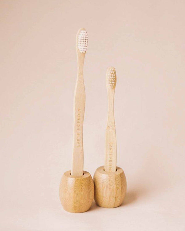 竹の歯ブラシスタンド